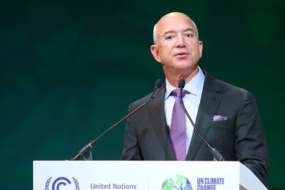 Ο Τζεφ Μπέζος είναι ξανά ο πλουσιότερος άνθρωπος στον κόσμο