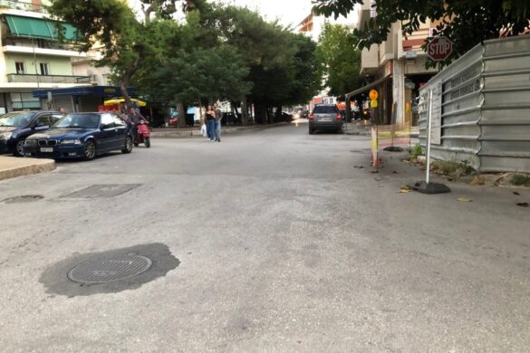 Της έδωσε να πιει νερό και εκείνη την έκλεψε