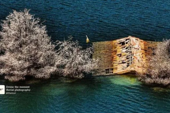 Φράγμα Πείρου – Αναδύθηκε το εκκλησάκι των Αγίων Θεοδώρων