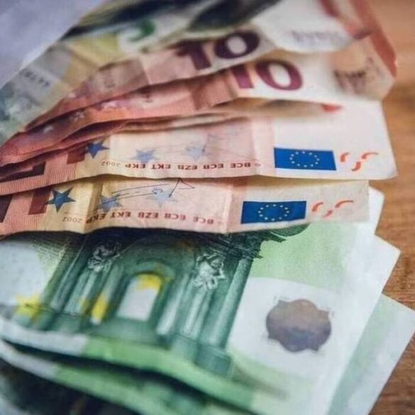 Eκτακτο «δώρο Πάσχα»: Πότε θα καταβληθεί, ποιοι δεν θα το πάρουν