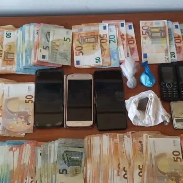 Ηλεία: Εξαρθρώθηκαν δύο εγκληματικές ομάδες που διακινούσαν ναρκωτικά – Πάνω από 140.000 ευρώ το κέρδος