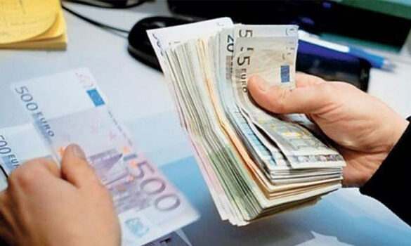 Χατζηδάκης: «Θα εξαντλήσουμε κάθε δυνατότητα για στήριξη» – Τι είπε για την αύξηση του κατώτατου μισθού