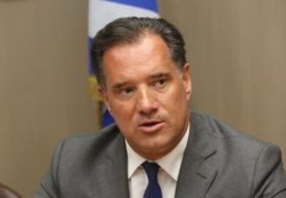 Υπουργός Υγείας: «Θα ελεγχθούν οι γιατροί που συνταγογραφούν στον Ε.Ο.Π.Υ.Υ. την τελευταία πενταετία»