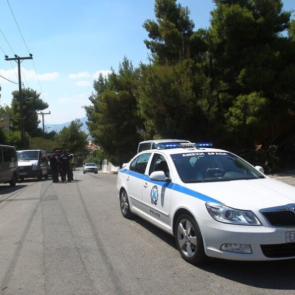 Αίγιο: Εξιχνιάστηκαν δυο κλοπές σε οικίες- Αφαίρεσαν μεταξύ άλλων κοσμήματα αξίας 5.000 ευρώ και 470 ευρώ