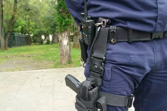 Αστυνομικός της Βουλής: Η σχολική έκθεση-αποκάλυψη της κόρης, τον δικαιολογεί ο γιος