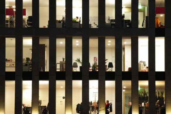 Έρευνα: Σχεδόν ένας στους δύο Έλληνες θα προτιμούσε να παραιτηθεί εάν η εργασία του εμπόδιζε την προσωπική του ευτυχία