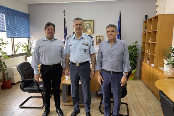 Συνάντηση είχαν μέλη του προεδρείου του συλλόγου καταστημάτων ιστορικού κέντρου Πατρας με τον Ταξίαρχο Α.Δ. Αχαΐας Θεόδωρο Τσάτσαρη