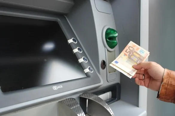 Υπουργείο Εργασίας: Ο «χάρτης» των πληρωμών από τον e-ΕΦΚΑ και τη ΔΥΠΑ έως την 1η Νοεμβρίου