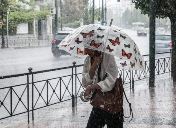 Καιρός: Νέο έκτακτο δελτίο καιρού της ΕΜΥ – Πού θα χτυπήσει η κακοκαιρία «Bora» τις επόμενες ώρες