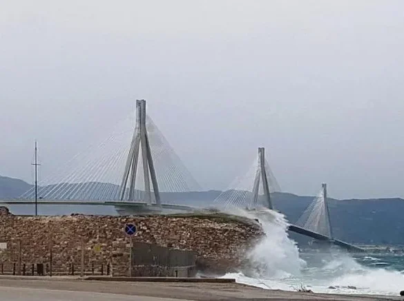 Έκτακτο δελτίο επιδείνωσης καιρού: Έρχονται ισχυρές καταιγίδες και πτώση της θερμοκρασίας από τη Δυτ. Ελλάδα