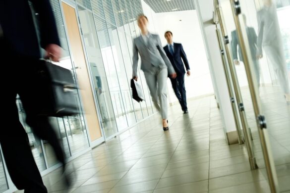 Πότε και πώς θα τρέξει η κατάρτιση για 150.000 εργαζομένους του ιδιωτικού τομέα