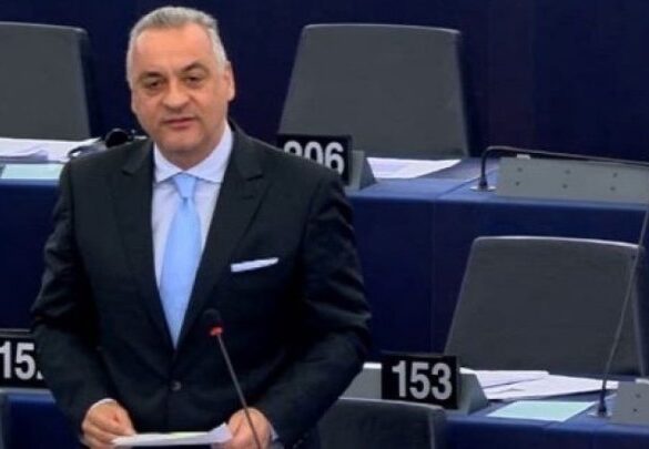Μ. Κεφαλογιάννης: Τήρηση των κανόνων που αποτρέπουν τη διάδοση αλυτρωτισμού και ανιστόρητων αναφορών στα μέσα κοινωνικής δικτύωσης