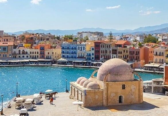 Πρωταγωνίστρια η Κρήτη σε αεροπορικές αφίξεις και διεθνή τουριστικά βραβεία