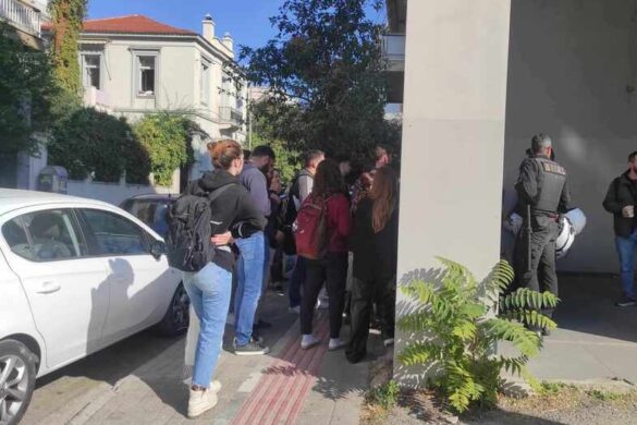 Πάτρα: Κινητοποίηση φοιτητών έξω από το αστικό ΚΤΕΛ