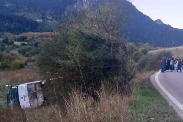 Αχαΐα: Από θαύμα σώθηκαν μαθητές και επιβαίνοντες σε λεωφορείο που έπεσε σε χαράδρα