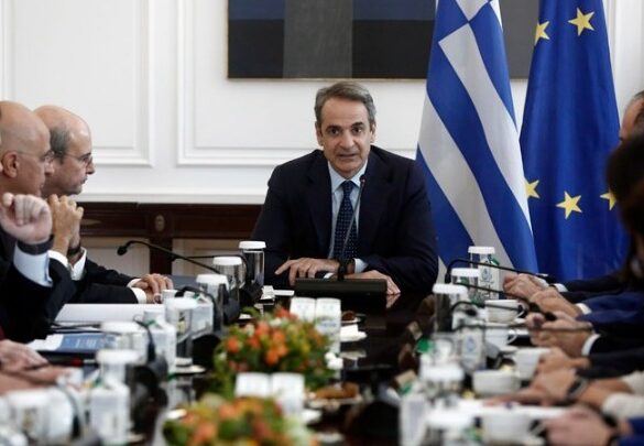 Υπουργικό Συμβούλιο: Υπαινιγμοί από τον Μητσοτάκη προς το ΠΑΣΟΚ – «Περιμένουμε προτάσεις με ουσία»