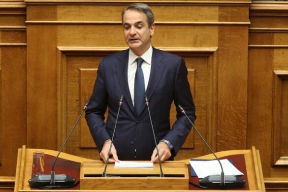 Μητσοτάκης: Στη Σαουδική Αραβία συνοδεία έξι υπουργών – Αναβάθμιση των σχέσεων