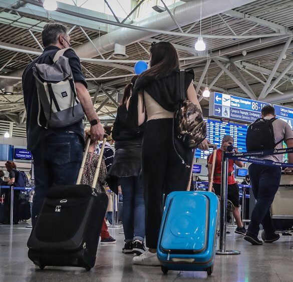 “Απομακρύνεται” η πανδημία, “επέστρεψαν” τα κέρδη στο αεροδρόμιο της Αθήνας